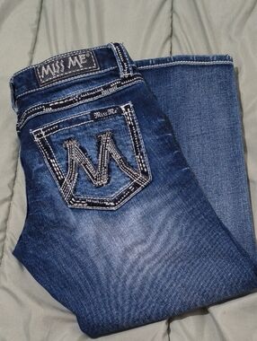 Miss Me "The M Series" blue denim capri jeans